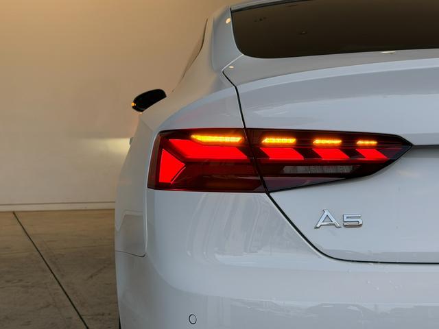 Ａ５スポーツバック ３５ＴＤＩ　Ｓライン　エクステリアミラーハウジング　グロスブラックサラウンドビューカメラ／パークアシストパノラマサンルーフブラックグロススタイリングパッケージ　認定中古車（67枚目）