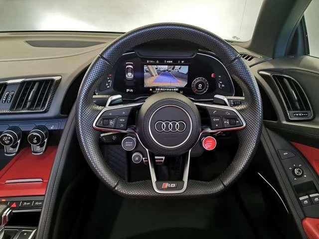 Ｒ８スパイダー Ｖ１０パフォーマンス５．２ＦＳＩクワトロＳトロニック　Ｂ＆Ｏ　サイドブレードマットチタニウムルック　セラミックブレーキ／グロスレッドブレーキキャリパー　ファインナッパレザー（スポーツシート）　ブラックＡｕｄｉｒｉｎｇｓ　Ｄステアリング　認定中古車（34枚目）