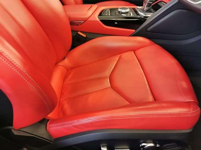 Ｒ８スパイダー Ｖ１０パフォーマンス５．２ＦＳＩクワトロＳトロニック　Ｂ＆Ｏ　サイドブレードマットチタニウムルック　セラミックブレーキ／グロスレッドブレーキキャリパー　ファインナッパレザー（スポーツシート）　ブラックＡｕｄｉｒｉｎｇｓ　Ｄステアリング　認定中古車（38枚目）