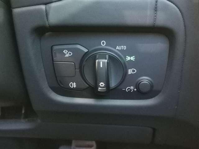 Ｒ８スパイダー Ｖ１０パフォーマンス５．２ＦＳＩクワトロＳトロニック　Ｂ＆Ｏ　サイドブレードマットチタニウムルック　セラミックブレーキ／グロスレッドブレーキキャリパー　ファインナッパレザー（スポーツシート）　ブラックＡｕｄｉｒｉｎｇｓ　Ｄステアリング　認定中古車（64枚目）