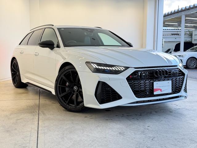 ＲＳ６アバント ベースグレード　ＲＳアダプティブエアサスペンション　ＢＡＮＧ＆ＯＬＵＦＳＥＮ　バルコナレザー　シートベンチレーション　マットアルミニウムスタイリング　デコラティブパネルカーボンツイル　プライバシーガラス　認定中古車（6枚目）