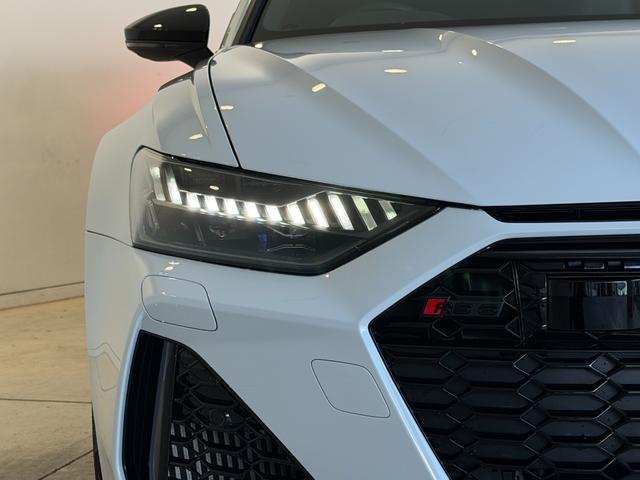 ＲＳ６アバント ベースグレード　ＲＳアダプティブエアサスペンション　ＢＡＮＧ＆ＯＬＵＦＳＥＮ　バルコナレザー　シートベンチレーション　マットアルミニウムスタイリング　デコラティブパネルカーボンツイル　プライバシーガラス　認定中古車（14枚目）