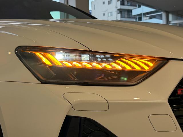 ＲＳ６アバント ベースグレード　ＲＳアダプティブエアサスペンション　ＢＡＮＧ＆ＯＬＵＦＳＥＮ　バルコナレザー　シートベンチレーション　マットアルミニウムスタイリング　デコラティブパネルカーボンツイル　プライバシーガラス　認定中古車（69枚目）