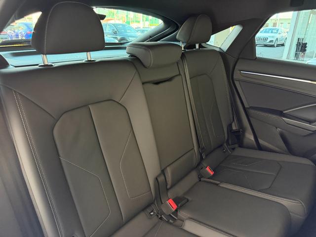 Ｑ３スポーツバック ３５ＴＤＩクワトロ　Ｓライン　アシスタンスパッケージ　プラスパッケージ　ベーシックパッケージ　ＴＶチューナー　スマートフォンインターフェース　ワイヤレスチャージング　認定中古車（54枚目）