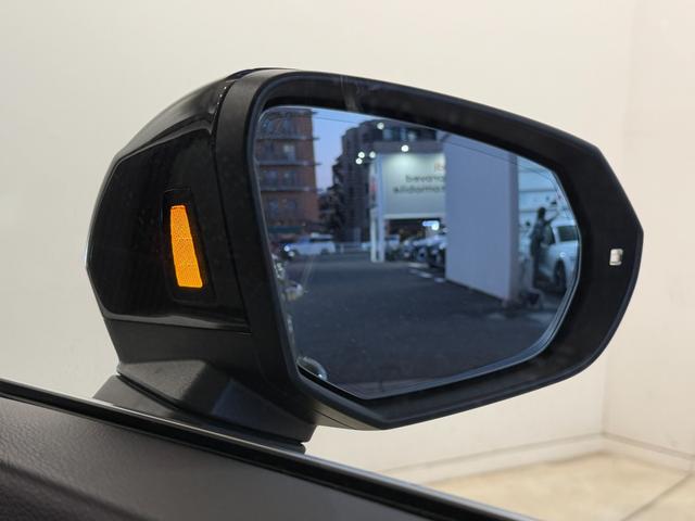 ＲＳ Ｑ３ ベースグレード　１オーナ－　Ｂａｎｇ　＆　Ｏｌｕｆｓｅｎ　　ＲＳスポーツエキゾーストシステム　ＲＳ　ダンピングコントロールサスペンション　ＲＳデザインパッケージ　カーボンエンジンカバー　ファインナッパレザー（36枚目）