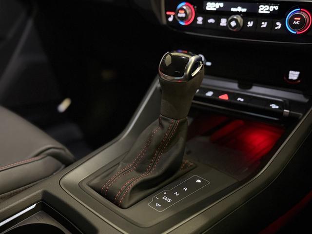 ＲＳ Ｑ３ ベースグレード　１オーナ－　Ｂａｎｇ　＆　Ｏｌｕｆｓｅｎ　　ＲＳスポーツエキゾーストシステム　ＲＳ　ダンピングコントロールサスペンション　ＲＳデザインパッケージ　カーボンエンジンカバー　ファインナッパレザー（48枚目）