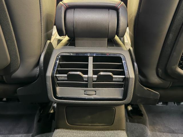 ＲＳ Ｑ３ ベースグレード　１オーナ－　Ｂａｎｇ　＆　Ｏｌｕｆｓｅｎ　　ＲＳスポーツエキゾーストシステム　ＲＳ　ダンピングコントロールサスペンション　ＲＳデザインパッケージ　カーボンエンジンカバー　ファインナッパレザー（55枚目）