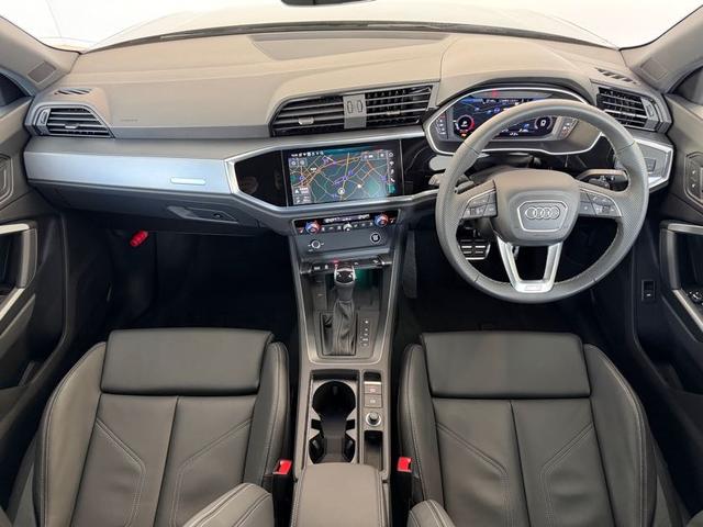 Ｑ３ ３５ＴＦＳＩ　Ｓライン　デモアップ　コンビニエンス＆アシスタントパッケージ　ＴＶチューナー　プラスパッケージ　スマフォインターフェース　ワイヤレスチャージャー　　認定中古車（4枚目）