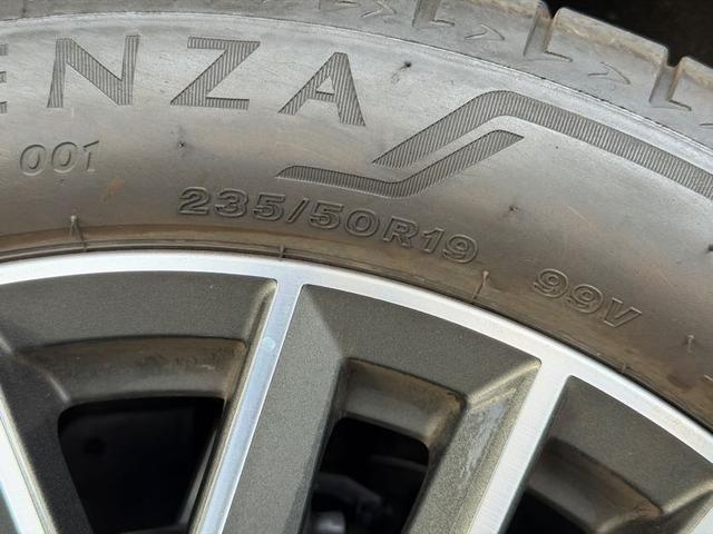 Ｑ３ ３５ＴＦＳＩ　Ｓライン　デモアップ　コンビニエンス＆アシスタントパッケージ　ＴＶチューナー　プラスパッケージ　スマフォインターフェース　ワイヤレスチャージャー　　認定中古車（17枚目）