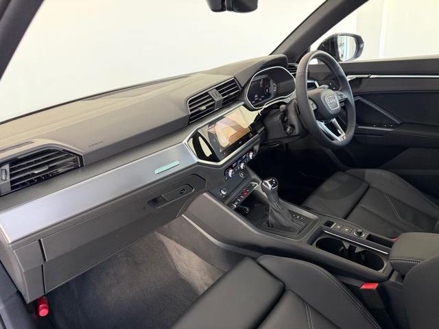 Ｑ３ ３５ＴＦＳＩ　Ｓライン　デモアップ　コンビニエンス＆アシスタントパッケージ　ＴＶチューナー　プラスパッケージ　スマフォインターフェース　ワイヤレスチャージャー　　認定中古車（19枚目）