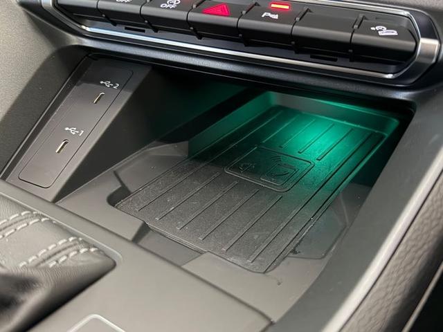 Ｑ３ ３５ＴＦＳＩ　Ｓライン　デモアップ　コンビニエンス＆アシスタントパッケージ　ＴＶチューナー　プラスパッケージ　スマフォインターフェース　ワイヤレスチャージャー　　認定中古車（48枚目）