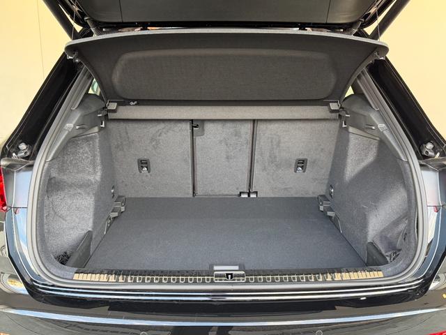 Ｑ３ ３５ＴＦＳＩ　Ｓライン　デモアップ　コンビニエンス＆アシスタントパッケージ　ＴＶチューナー　プラスパッケージ　スマフォインターフェース　ワイヤレスチャージャー　　認定中古車（58枚目）