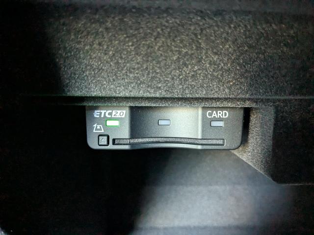 Ｑ７ ５０ＴＤＩクワトロ　Ｓライン　デモアップ　レザーパッケージ　パノラマサンルーフ　オールホイールステアリング　ブラックスタイリングパッケージ　レーザーライト　ブラックスタイリングパッケージ　認定中古車（17枚目）