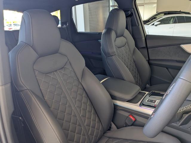 Ｑ７ ５０ＴＤＩクワトロ　Ｓライン　デモアップ　レザーパッケージ　パノラマサンルーフ　オールホイールステアリング　ブラックスタイリングパッケージ　レーザーライト　ブラックスタイリングパッケージ　認定中古車（18枚目）