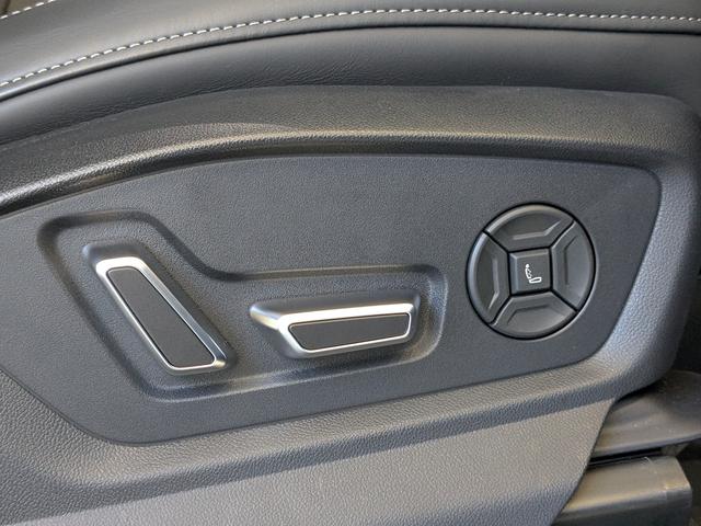 Ｑ７ ５０ＴＤＩクワトロ　Ｓライン　デモアップ　レザーパッケージ　パノラマサンルーフ　オールホイールステアリング　ブラックスタイリングパッケージ　レーザーライト　ブラックスタイリングパッケージ　認定中古車（20枚目）