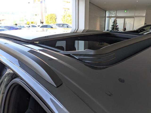 Ｑ７ ５０ＴＤＩクワトロ　Ｓライン　デモアップ　レザーパッケージ　パノラマサンルーフ　オールホイールステアリング　ブラックスタイリングパッケージ　レーザーライト　ブラックスタイリングパッケージ　認定中古車（21枚目）