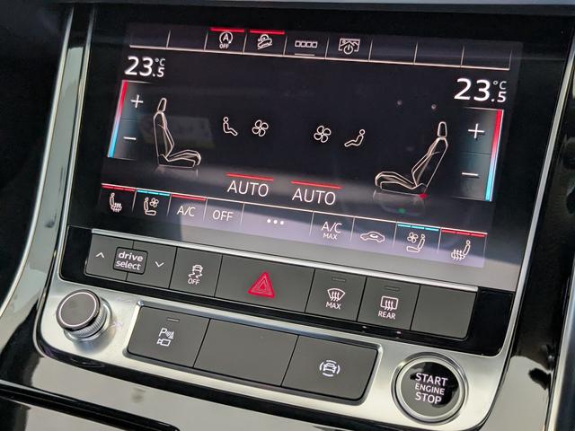 Ｑ７ ５０ＴＤＩクワトロ　Ｓライン　デモアップ　レザーパッケージ　パノラマサンルーフ　オールホイールステアリング　ブラックスタイリングパッケージ　レーザーライト　ブラックスタイリングパッケージ　認定中古車（38枚目）