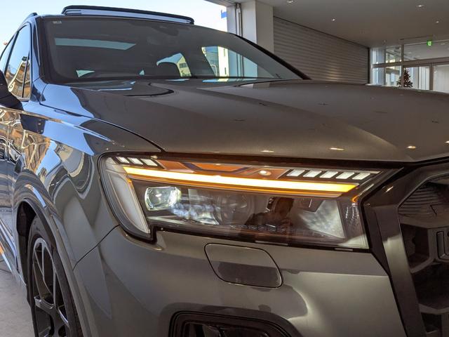 Ｑ７ ５０ＴＤＩクワトロ　Ｓライン　デモアップ　レザーパッケージ　パノラマサンルーフ　オールホイールステアリング　ブラックスタイリングパッケージ　レーザーライト　ブラックスタイリングパッケージ　認定中古車（58枚目）