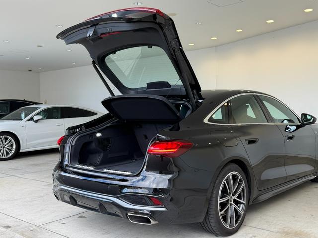 �����X�̍ۂ́A���a��w�������́A���n�t�����w���~��Ă����I�����X�S���҂����Ă���܂��I