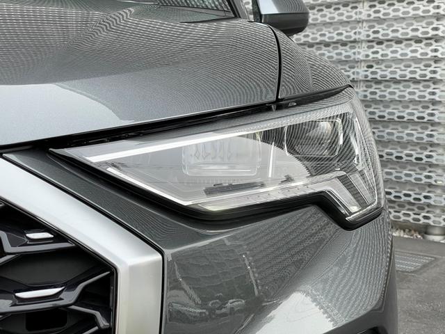 Ｑ３スポーツバック ３５ＴＦＳＩ　Ｓライン　メモリーナビ　ＥＴＣ　衝突被害軽減ブレーキ　障害物センサー　全周囲カメラ　シートヒーター　電動シート　ＬＥＤヘッドライト　ディスプレイオーディオ　ヒルディセントコントロール　アルミホイール　フルエアロ（11枚目）