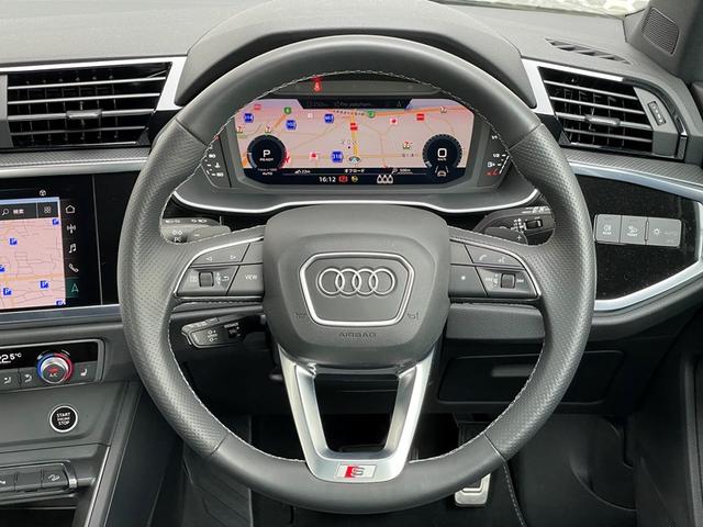 Ｑ３スポーツバック ３５ＴＦＳＩ　Ｓライン　メモリーナビ　ＥＴＣ　衝突被害軽減ブレーキ　障害物センサー　全周囲カメラ　シートヒーター　電動シート　ＬＥＤヘッドライト　ディスプレイオーディオ　ヒルディセントコントロール　アルミホイール　フルエアロ（14枚目）