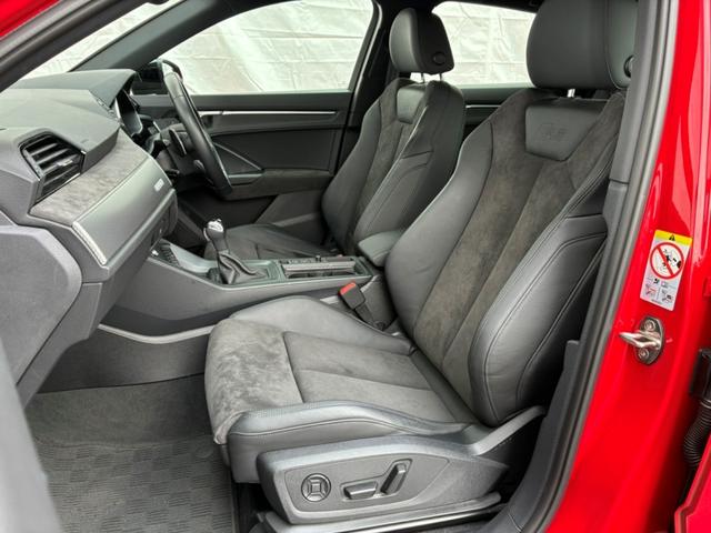 ＲＳ Ｑ３ スポーツバック ベースグレード　４ＷＤ　メモリーナビ　衝突被害軽減ブレーキ　アダプティブクルーズコントロール　レーンキープアシスト　障害物センサー　バックカメラ　ヒルディセントコントロール　電動シート　シートヒーター　アルミホイール（13枚目）