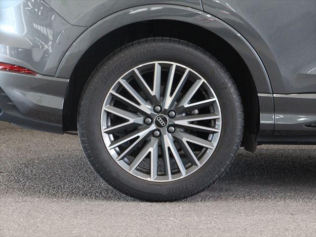 Q3 35TFSI Sライン メモリーナビ ETC 衝突被害軽減ブレーキ アダプティブクルーズコントロール レーンキープアシスト 障害物センサー 全周囲カメラ ヒルディセントコントロール 本革シート 電動シート LEDヘッドライト(13枚目)