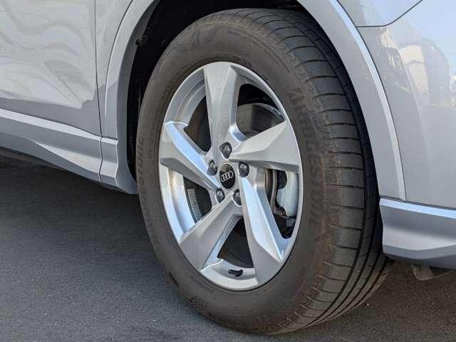 Ｑ３ ３５ＴＦＳＩアドバンスド　コンビニエンス＆アシスタンスＰＫＧ　全周囲カメラ　フロント／サイド／バックカメラ　メモリーナビ　ミュージックプレイヤー接続可　ＥＴＣ　スマートキー　電動シート　シートヒーター　ＬＥＤ　ルーフレール（27枚目）