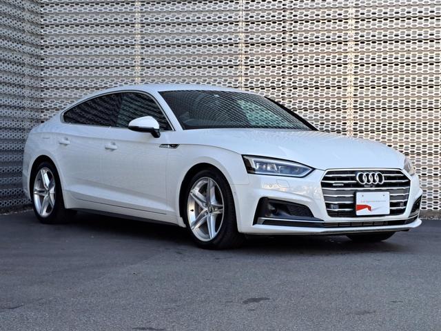 Ａ５スポーツバック ４５ＴＦＳＩクワトロ　スポーツ　４ＷＤ　アシスタンスパッケージ／マルチカラーアンビエントライティング／マトリクスＬＥＤヘッドライト　メモリーナビ　フルセグ　ミュージックプレイヤー接続可　ＥＴＣ　スマートキー　電動シート　フルエアロ（6枚目）