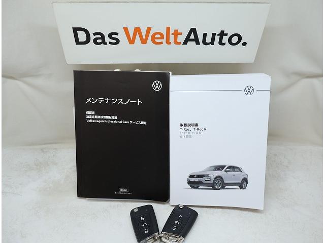 Ｒ　ＶＷ認定中古車　純正ナビゲーション　ＤＣＣ　１９ｉｎｃｈタイヤ＆ホイール　デジタルメーター　レザーシートパッケージＥＴＣ　ＡＣＣ付き　自動衝突軽減ブレーキ　ワンオーナー　禁煙車　鑑定車(22枚目)