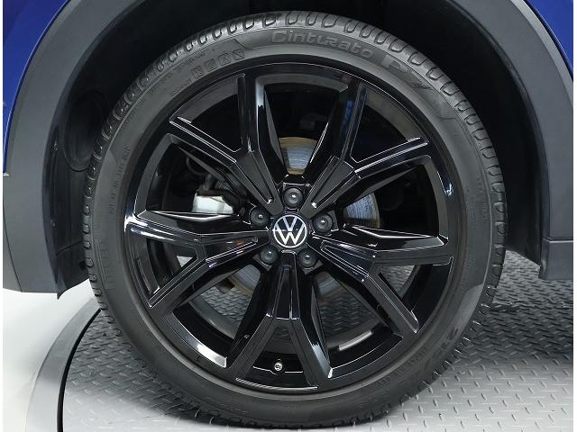 Ｔ－クロス ＴＳＩ　スタイル　フォルクスワーゲン認定中古車　純正１８インチアルミホイール　アダクティブクルーズコントロール　トラベルアシスト　レーンキープアシスト　バックカメラＥＴＣ２．０　デザインパッケージ（7枚目）