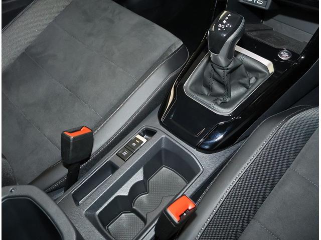 T-ロック TDI ブラックスタイル フォルクスワーゲン認定中古車 トラベルアシスト レーンキープアシスト アダクティブクルーズコントロール デモカー ETC2.0 バックモニター TDI IQヘッドライト(17枚目)