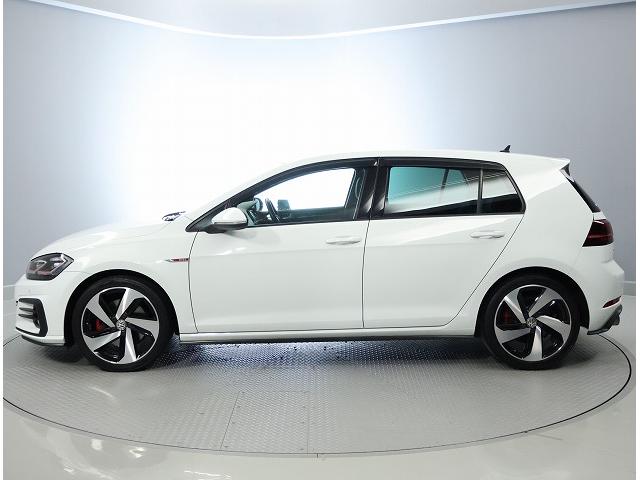 ゴルフGTI ベースグレード フォルクスワーゲン認定中古車 TSI 2000CC ターボエンジン クルーズコントロール LEDヘッドライト アイドリングストップ バックモニター CD DVD フルセグ TV(2枚目)