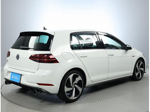 ゴルフGTI ベースグレード フォルクスワーゲン認定中古車 TSI 2000CC ターボエンジン クルーズコントロール LEDヘッドライト アイドリングストップ バックモニター CD DVD フルセグ TV(4枚目)