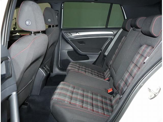 ゴルフGTI ベースグレード フォルクスワーゲン認定中古車 TSI 2000CC ターボエンジン クルーズコントロール LEDヘッドライト アイドリングストップ バックモニター CD DVD フルセグ TV(18枚目)