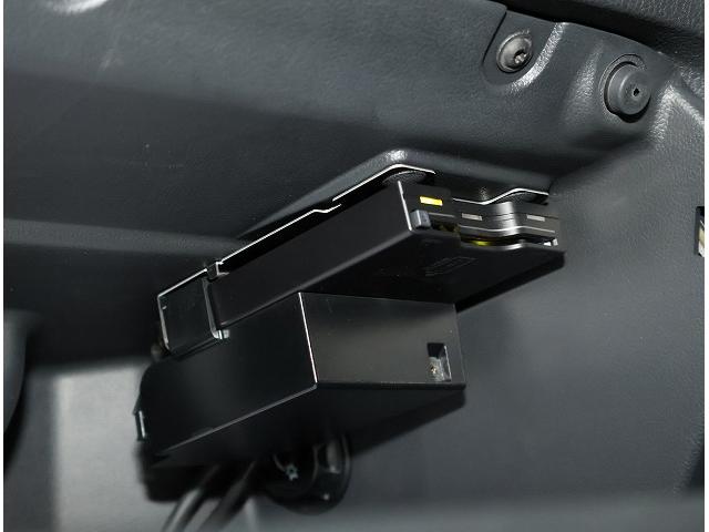 ポロ クロスポロ フォルクスワーゲン認定中古車 CROSS POLO 純正17インチアルミホイール アイドリングストップ バックモニター ETC CD DVD再生機能 フルセグ ガソリンターボ(15枚目)