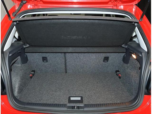 ポロ クロスポロ フォルクスワーゲン認定中古車 CROSS POLO 純正17インチアルミホイール アイドリングストップ バックモニター ETC CD DVD再生機能 フルセグ ガソリンターボ(19枚目)