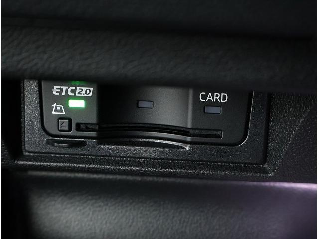 ゴルフＧＴＩ ベースグレード　フォルクスワーゲン認定中古車　サンルーフ　ＤＣＣ付き　トラベルアシスト　レーンキープアシスト　アダクティブクルーズコントロール　ハーマンカードン　ＥＴＣ２．０　純正アルミホイール（17枚目）