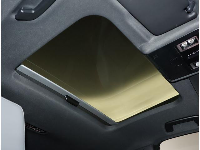 ゴルフＧＴＩ ベースグレード　フォルクスワーゲン認定中古車　サンルーフ　ＤＣＣ付き　トラベルアシスト　レーンキープアシスト　アダクティブクルーズコントロール　ハーマンカードン　ＥＴＣ２．０　純正アルミホイール（18枚目）