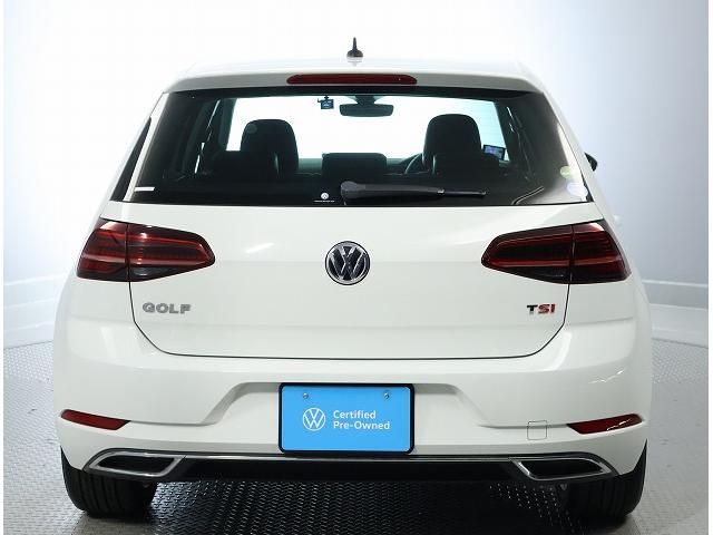 ゴルフ ＴＳＩハイライン　フォルクスワーゲン認定中古車　クルーズコントロール　ＬＥＤヘッドライト　オートホールド機能付き　純正インフォメーションディスプレイ　純正アルミホイール　バックモニター搭載　フルセグ（3枚目）