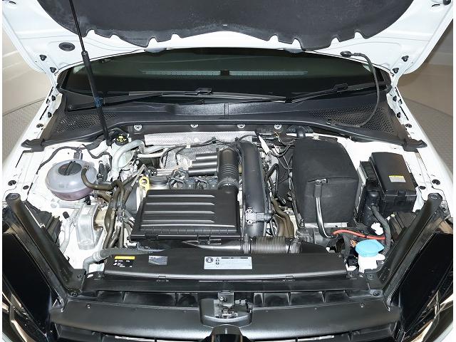 ゴルフ ＴＳＩハイライン　フォルクスワーゲン認定中古車　クルーズコントロール　ＬＥＤヘッドライト　オートホールド機能付き　純正インフォメーションディスプレイ　純正アルミホイール　バックモニター搭載　フルセグ（8枚目）