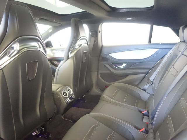 ＧＴ ４ドアクーペ ５３　４ＭＡＴＩＣ＋　ＡＭＧダイナミックプラスパッケージ　Ｂｌｕｅｔｏｏｔｈ接続　ＥＴＣ　ＬＥＤヘッドライト　ＴＶ　アイドリングストップ　クルーズコントロール　コネクテッド機能　サイドカメラ　サンルーフ・ガラスルーフ（24枚目）