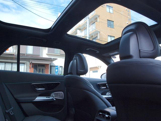 Ｅクラスステーションワゴン Ｅ２００　ステーションワゴン　アバンギャルド　ＡＭＧラインパッケージ　レザーエクスクルーシブパッケージ　アドバンスドパッケージ　デジタルインテリアパッケージ　Ｂｌｕｅｔｏｏｔｈ接続　ＥＴＣ　ＬＥＤヘッドライト　ＴＶ　アイドリングストップ（20枚目）