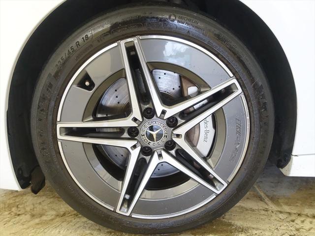 Ｃクラス Ｃ２００　アバンギャルド　ＡＭＧライン　ベーシックパッケージ　ＡＭＧライン　シートヒーター　シートエアコン　パワーシート　トランクスルー　フロアマット　コネクテッド機能　ナビ　ＣＤ　ミュージックサーバー　音楽プレーヤー接続（31枚目）