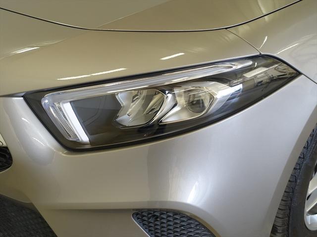 Ａクラスセダン Ａ１８０　セダン　レーダーセーフティパッケージ　ナビゲーションパッケージ　Ｂｌｕｅｔｏｏｔｈ接続　ＥＴＣ　ＬＥＤヘッドライト　ＴＶ　アイドリングストップ　クルーズコントロール　コネクテッド機能　トランクスルー　ナビ（8枚目）