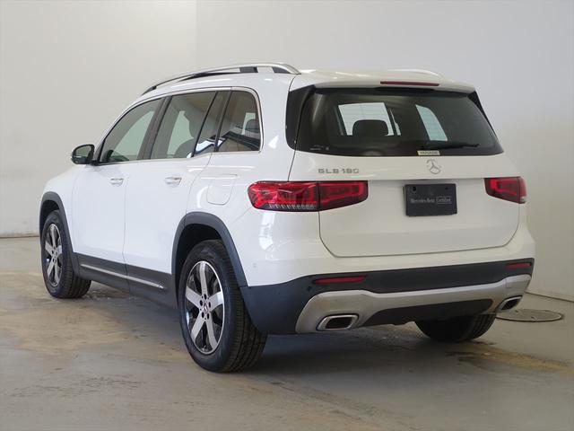 ＧＬＢ ＧＬＢ１８０　３列シート　Ｂｌｕｅｔｏｏｔｈ接続　ＥＴＣ　ＬＥＤヘッドライト　ＴＶ　アイドリングストップ　クルーズコントロール　コネクテッド機能　サイドカメラ　サンルーフ・ガラスルーフ　シートヒーター（4枚目）