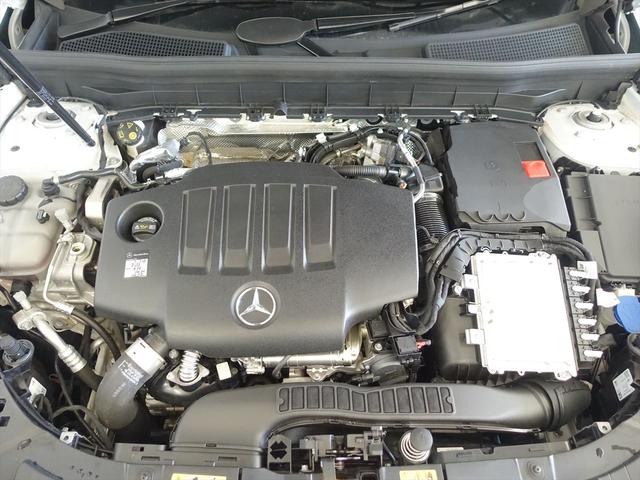 ＧＬＢ ＧＬＢ２００　ｄ　４ＭＡＴＩＣ　ＡＭＧラインパッケージ　３列シート　Ｂｌｕｅｔｏｏｔｈ接続　ＥＴＣ　ＬＥＤヘッドライト　ＴＶ　アイドリングストップ　クルーズコントロール　コネクテッド機能　サイドカメラ　サンルーフ・ガラスルーフ（6枚目）