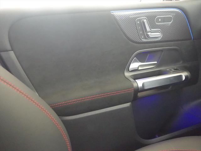 ＧＬＢ ＧＬＢ２００　ｄ　４ＭＡＴＩＣ　ＡＭＧラインパッケージ　３列シート　Ｂｌｕｅｔｏｏｔｈ接続　ＥＴＣ　ＬＥＤヘッドライト　ＴＶ　アイドリングストップ　クルーズコントロール　コネクテッド機能　サイドカメラ　サンルーフ・ガラスルーフ（14枚目）