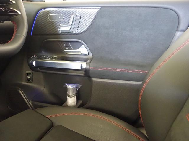 ＧＬＢ ＧＬＢ２００　ｄ　４ＭＡＴＩＣ　ＡＭＧラインパッケージ　３列シート　Ｂｌｕｅｔｏｏｔｈ接続　ＥＴＣ　ＬＥＤヘッドライト　ＴＶ　アイドリングストップ　クルーズコントロール　コネクテッド機能　サイドカメラ　サンルーフ・ガラスルーフ（15枚目）