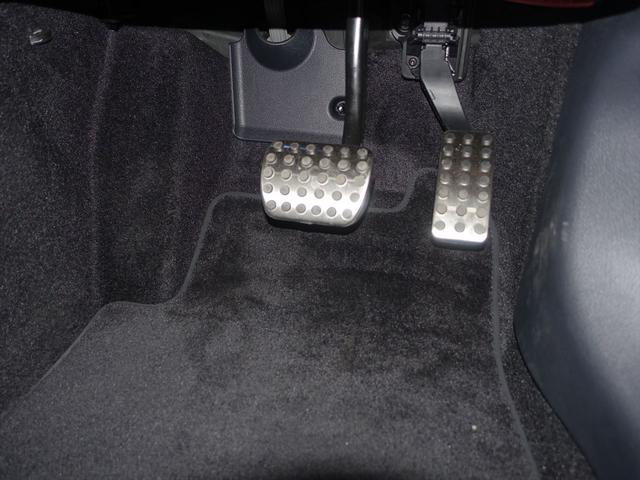 ＧＬＢ ＧＬＢ２００　ｄ　４ＭＡＴＩＣ　ＡＭＧラインパッケージ　３列シート　Ｂｌｕｅｔｏｏｔｈ接続　ＥＴＣ　ＬＥＤヘッドライト　ＴＶ　アイドリングストップ　クルーズコントロール　コネクテッド機能　サイドカメラ　サンルーフ・ガラスルーフ（29枚目）